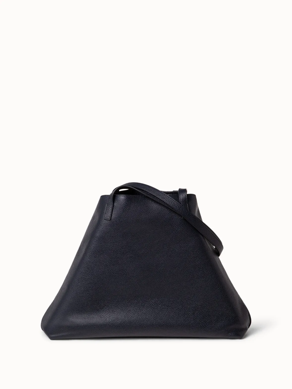 Ai Medium Shoulder Tote