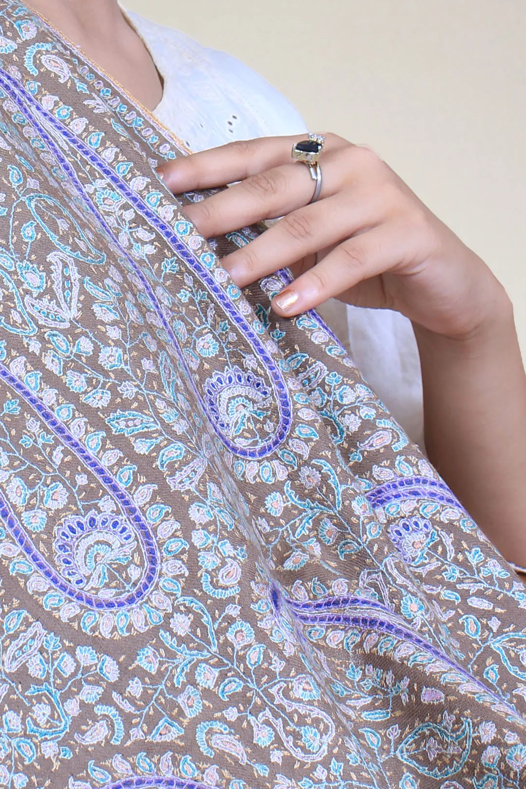 Gulfaam French Beige Paisley Jamavar Pashmina Shawl