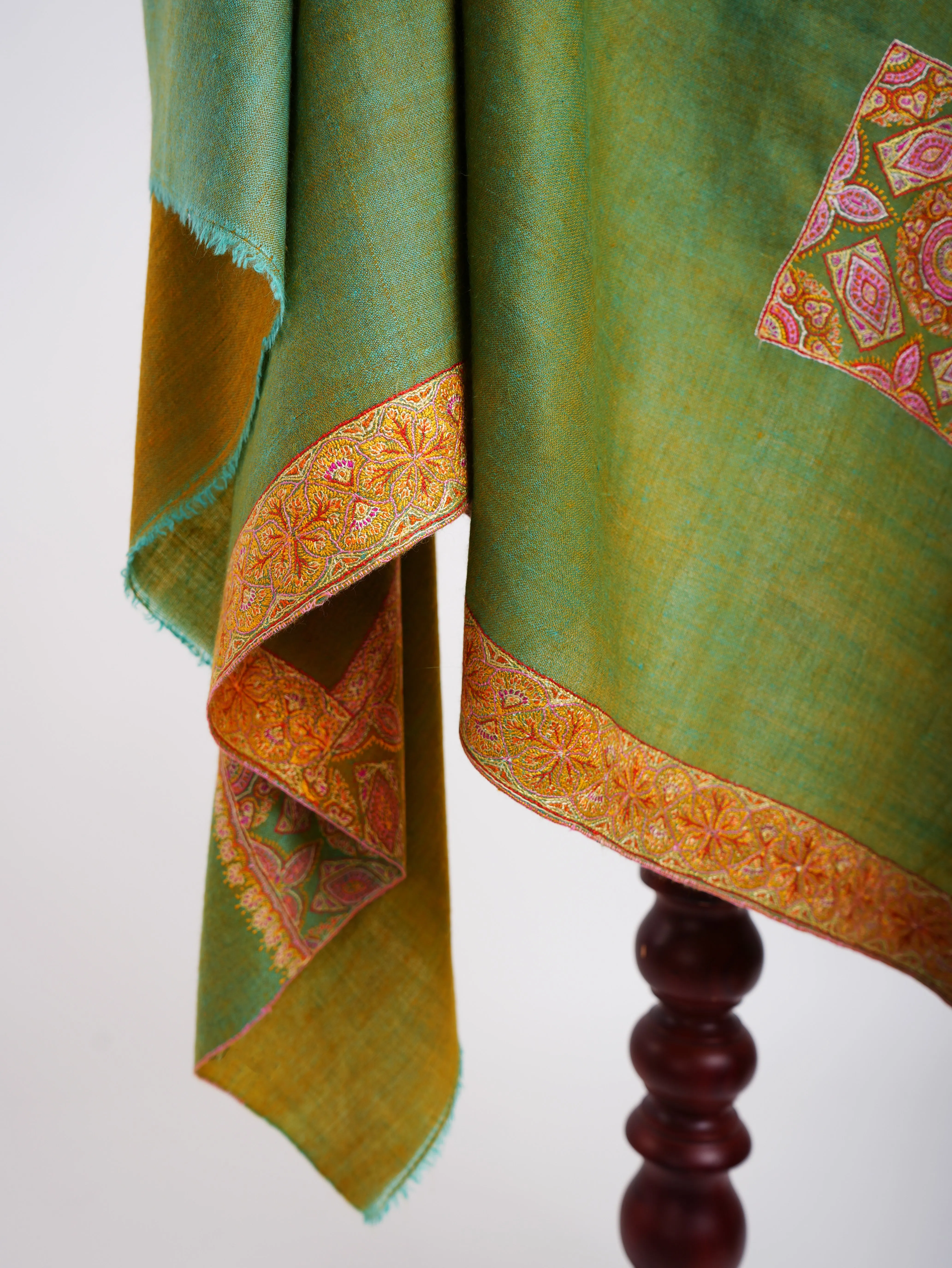 Silk Sozni Dorukha Pashmina Shawl Green